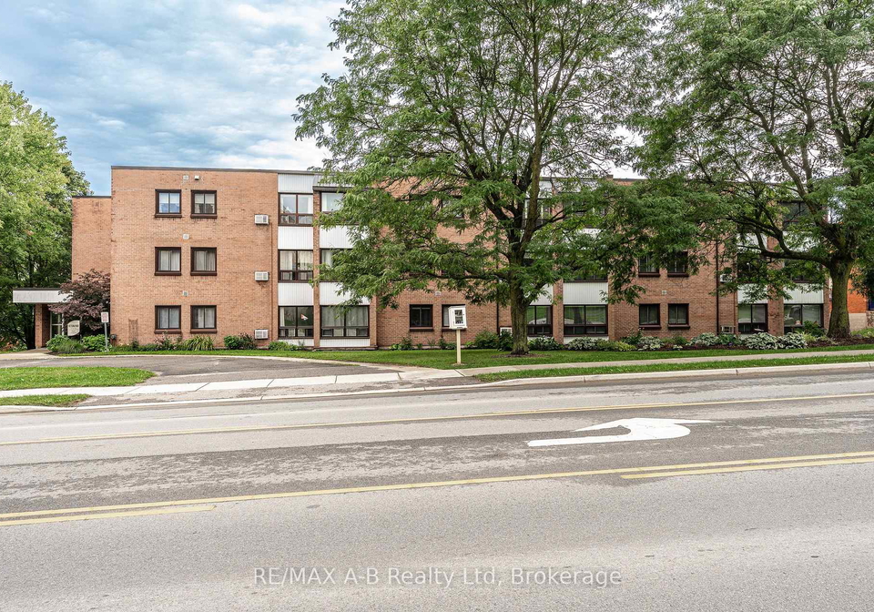 97-huron-street-stratford-ontario-x13729728