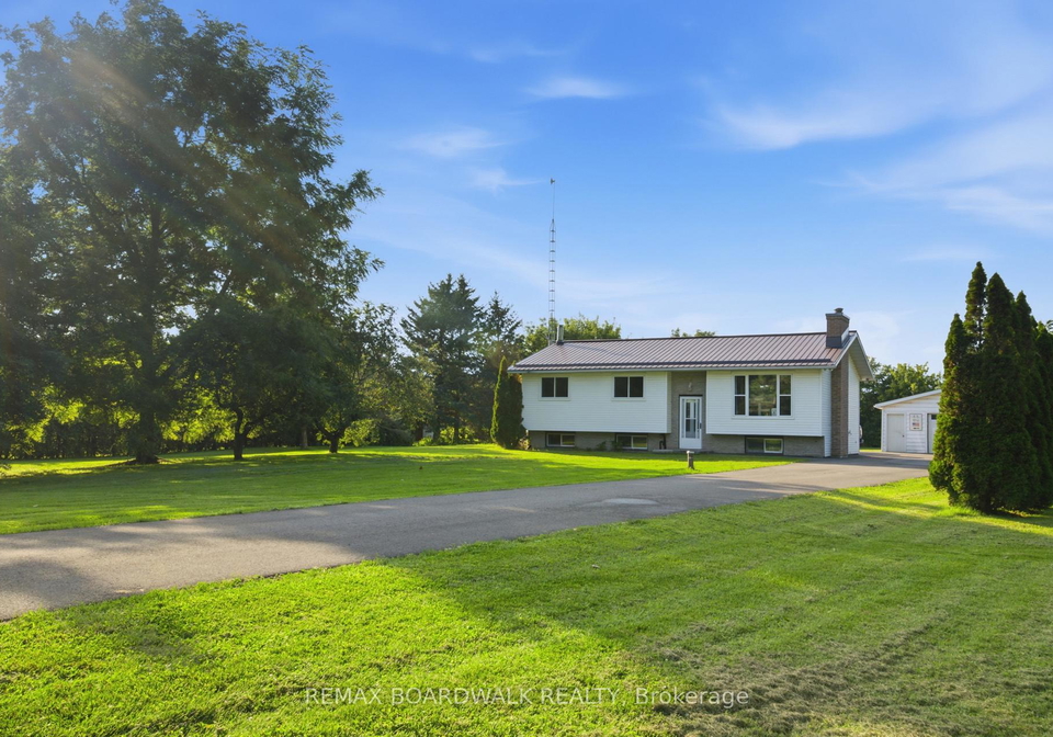 2106-county-road-2-edwardsburghcardinal-ontario-x13729772