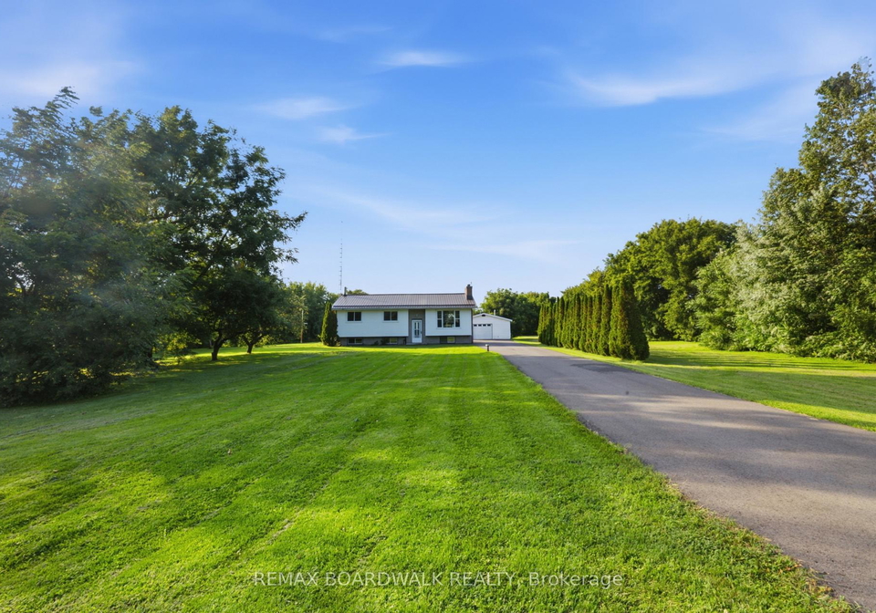 2106-county-road-2-edwardsburghcardinal-ontario-x13729772