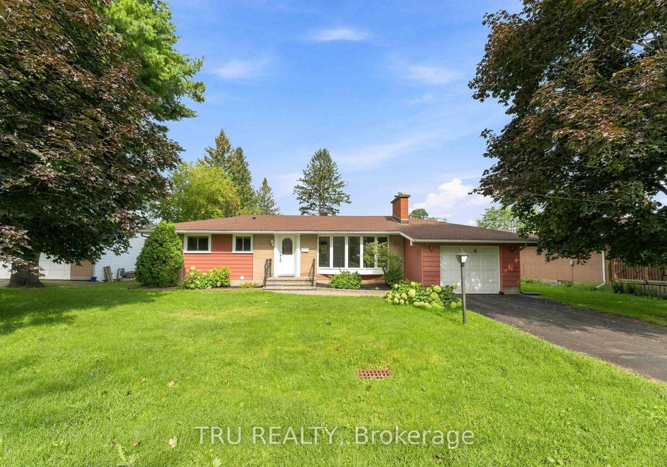 19-ellery-crescent-ottawa-ontario-x13730038