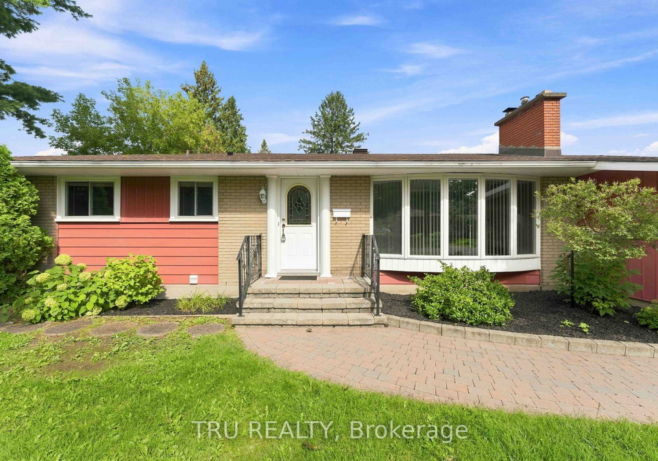 19-ellery-crescent-ottawa-ontario-x13730038