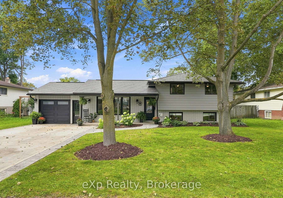 541-oakview-crescent-wellington-north-ontario-x13730086