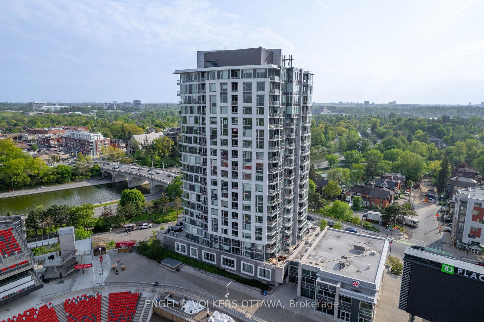 1035-bank-street-ottawa-ontario-x13730544