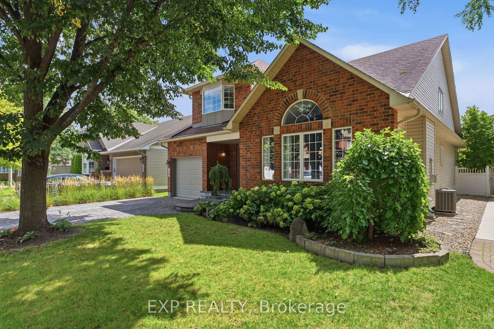 16-bridlegate-place-ottawa-ontario-x13730568