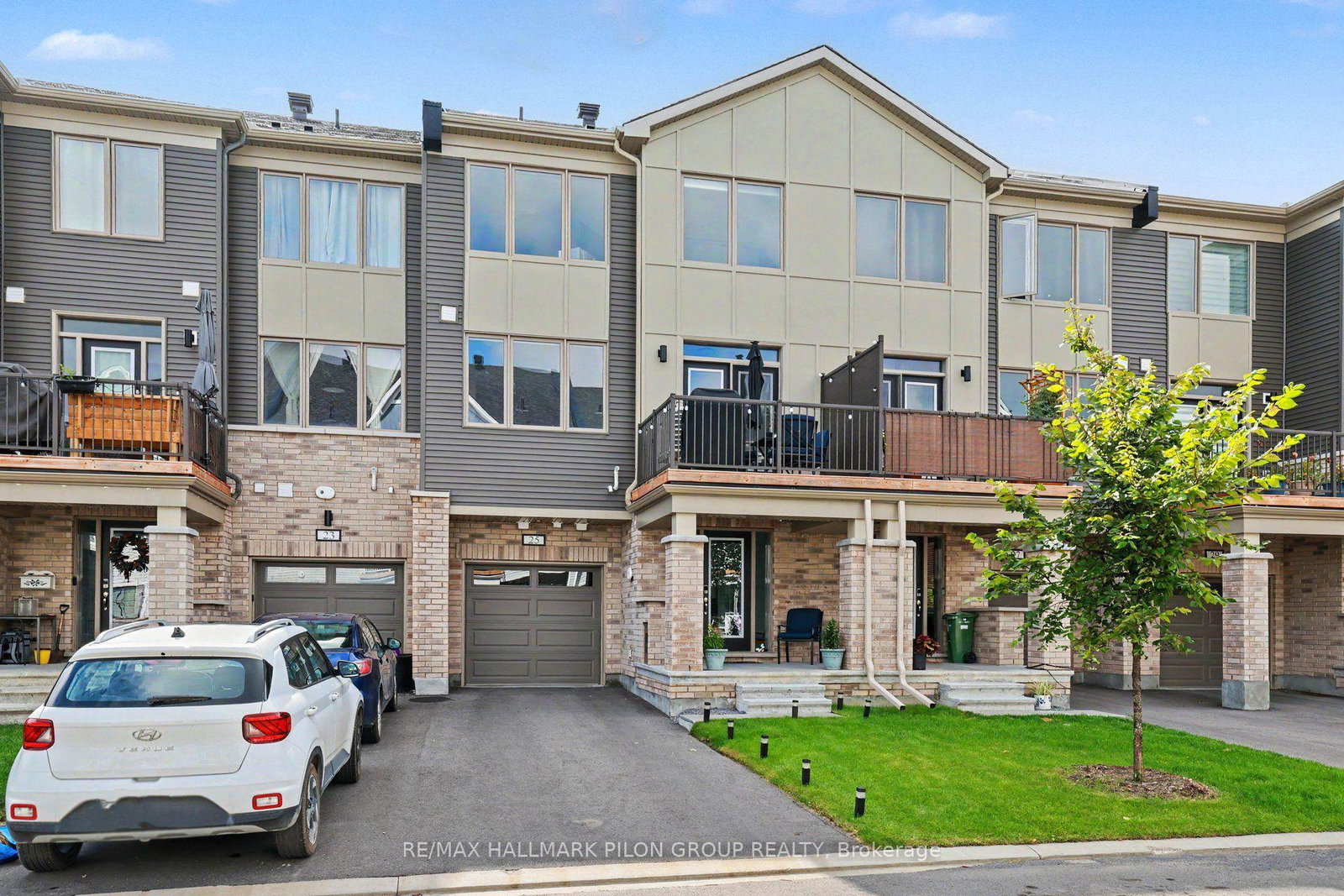 25-stitch-mews-ottawa-ontario-x13730578