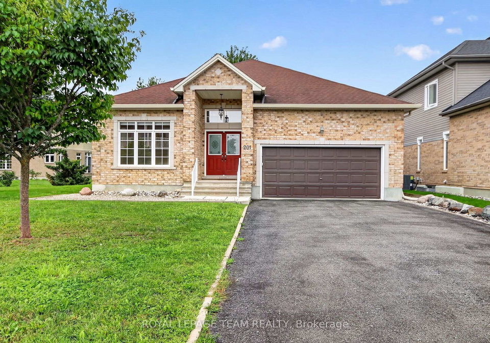 201-trailgate-street-ottawa-ontario-x13730662
