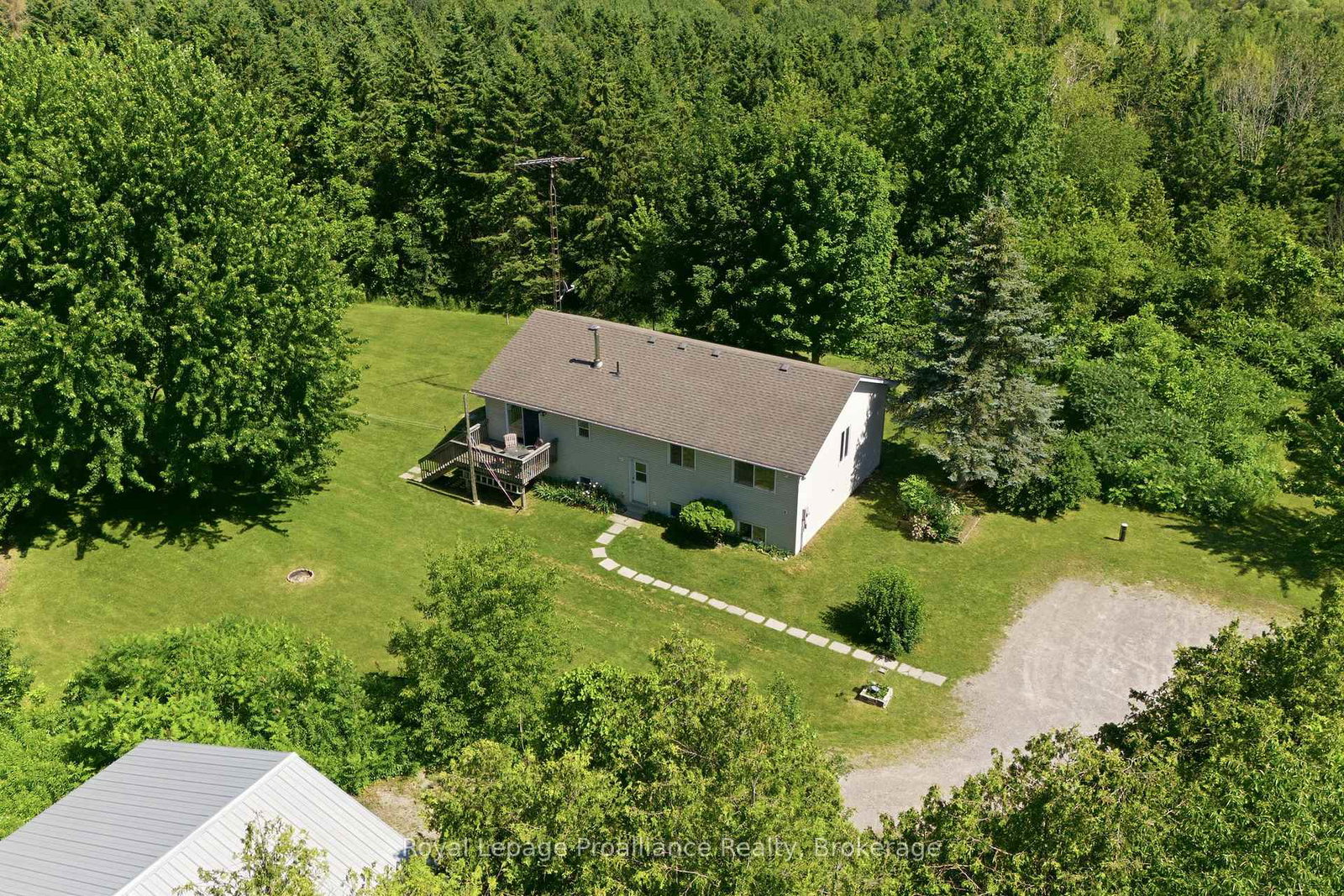 2103-ron-harnden-road-cobourg-ontario-x13730884