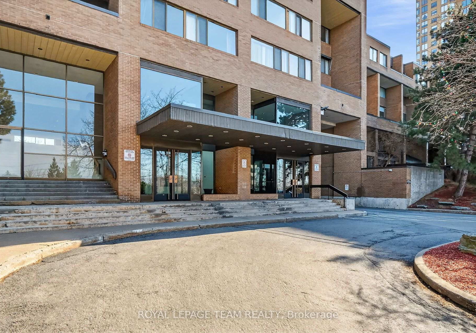 515-st-laurent-boulevard-ottawa-ontario-x13730896