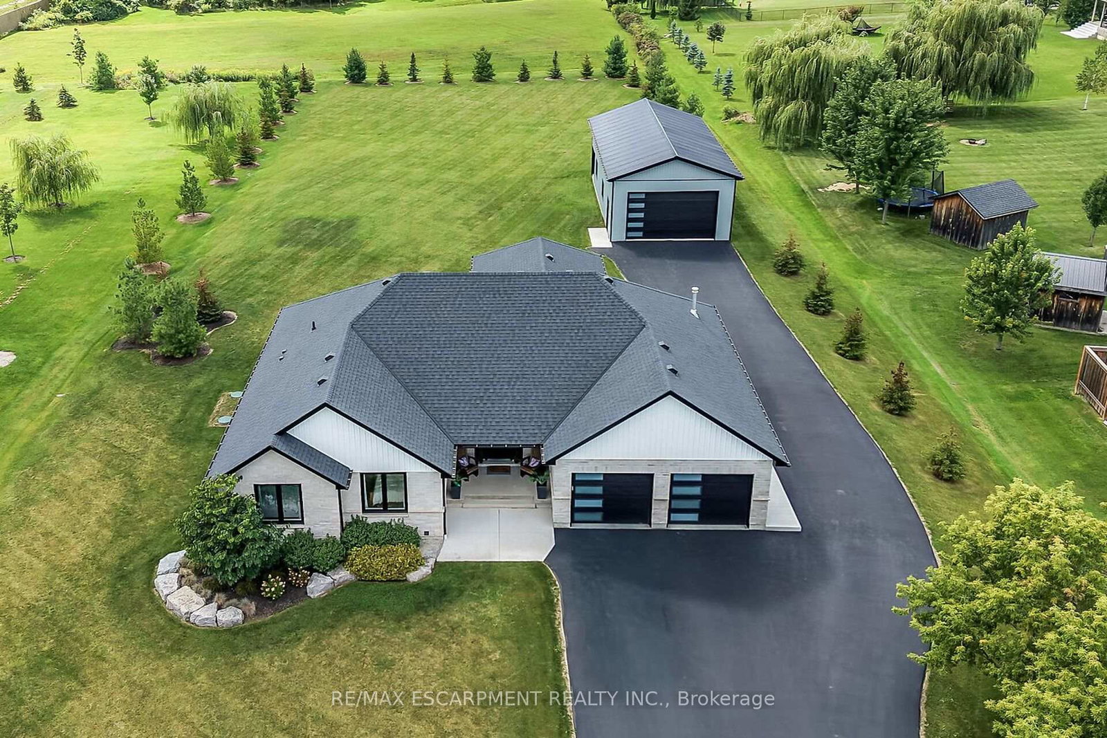 33-monture-street-n-haldimand-ontario-x13731064