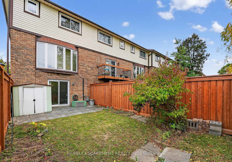 34-bow-valley-drive-hamilton-ontario-x13731198