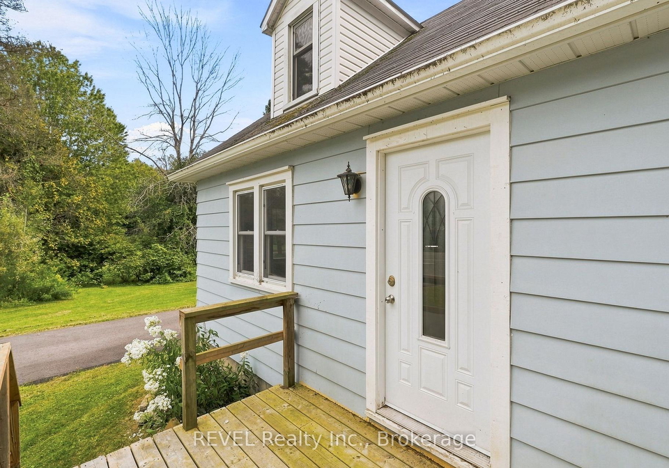 1529-county-road-64-quinte-west-ontario-x13731304