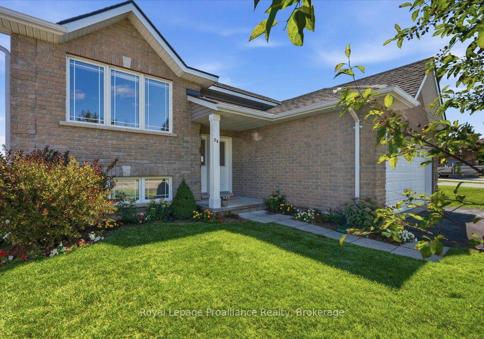 28-kyle-court-quinte-west-ontario-x13731490