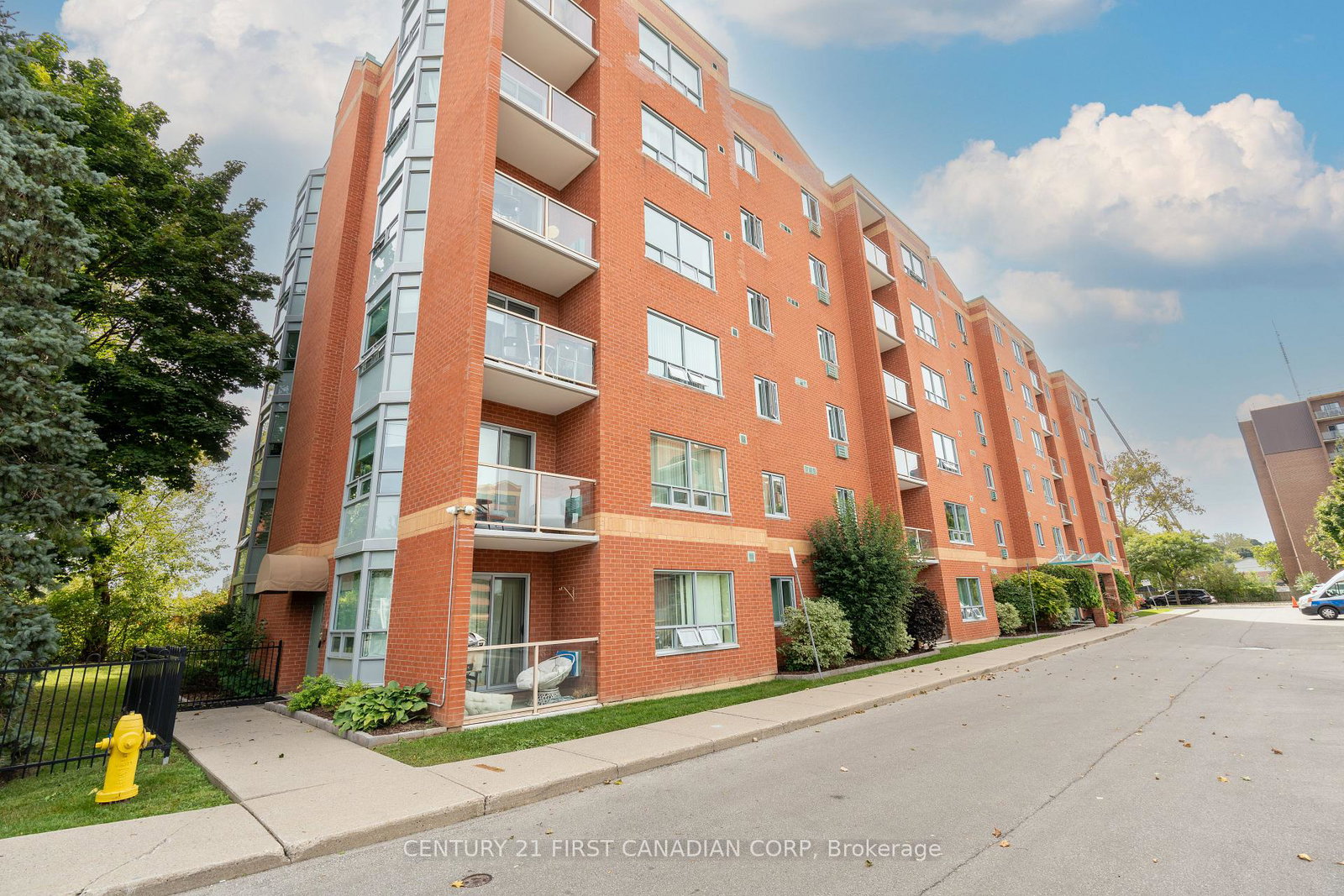 77-baseline-road-w-london-south-ontario-x13731502
