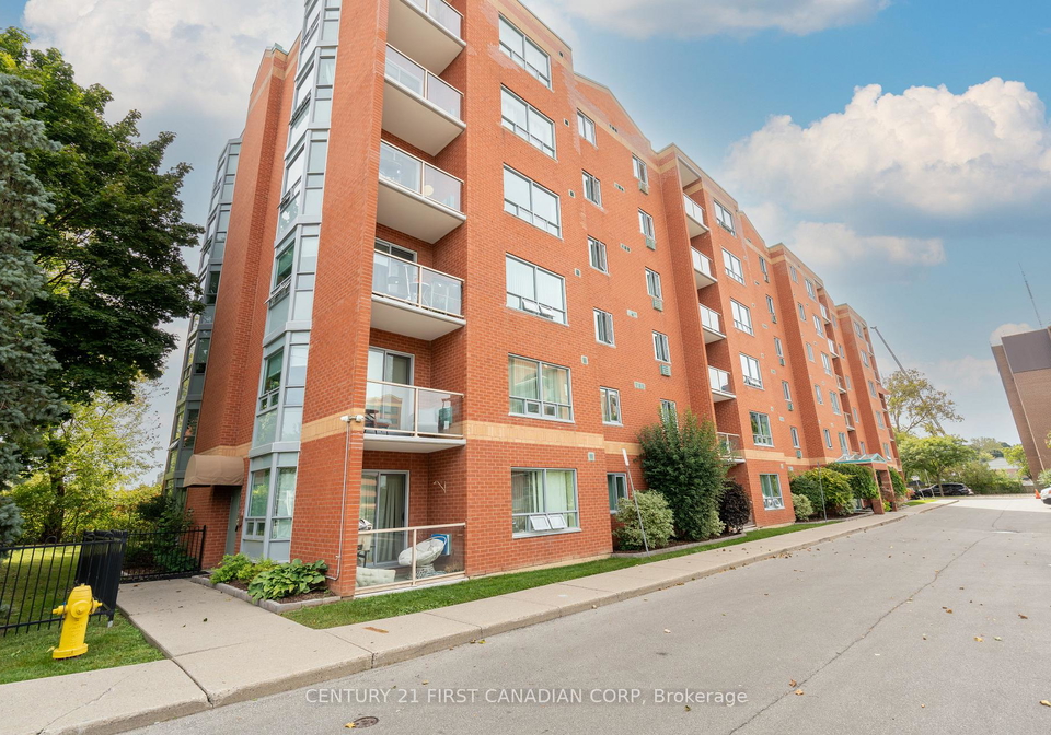 77-baseline-road-w-london-south-ontario-x13731502
