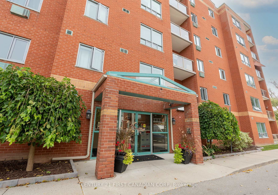 77-baseline-road-w-london-south-ontario-x13731502