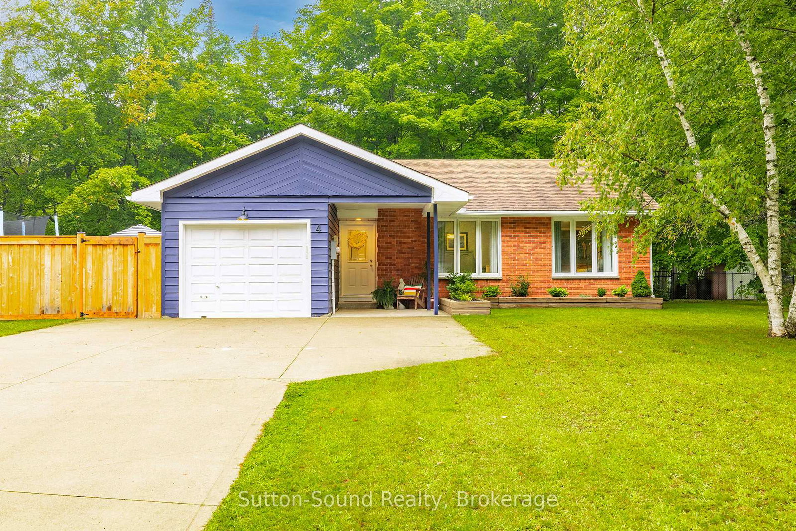 4-maplewood-drive-south-bruce-peninsula-ontario-x13731536