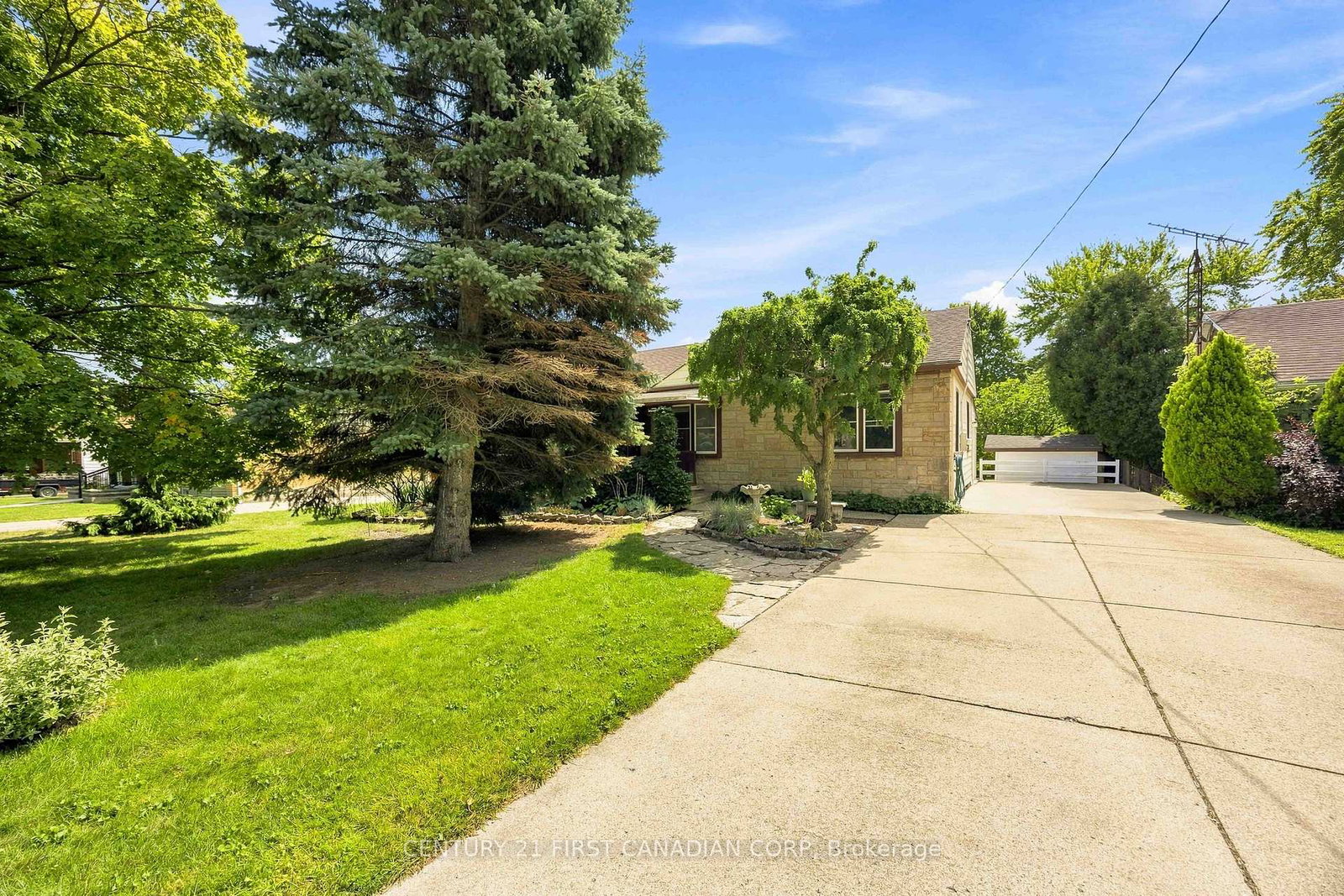 1027-london-road-sarnia-ontario-x13731714