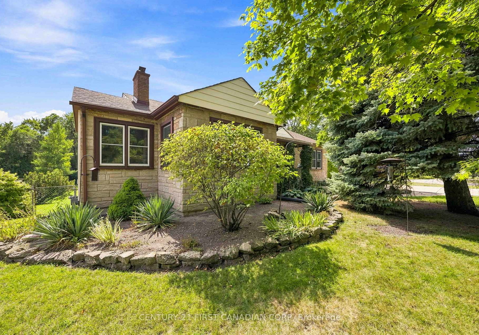 1027-london-road-sarnia-ontario-x13731714