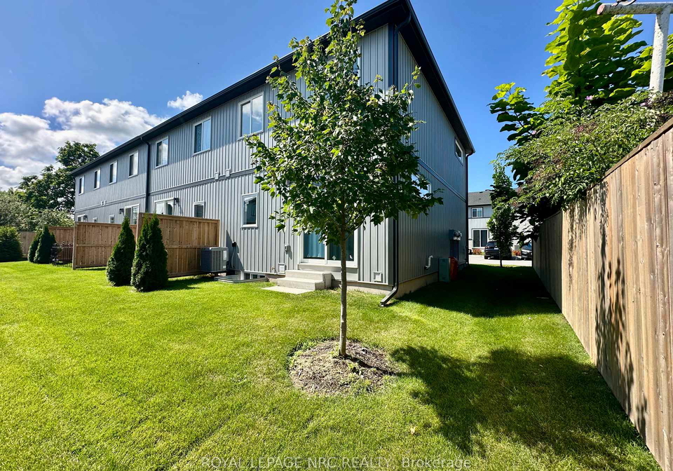 121a-moffatt-street-st-catharines-ontario-x13731816