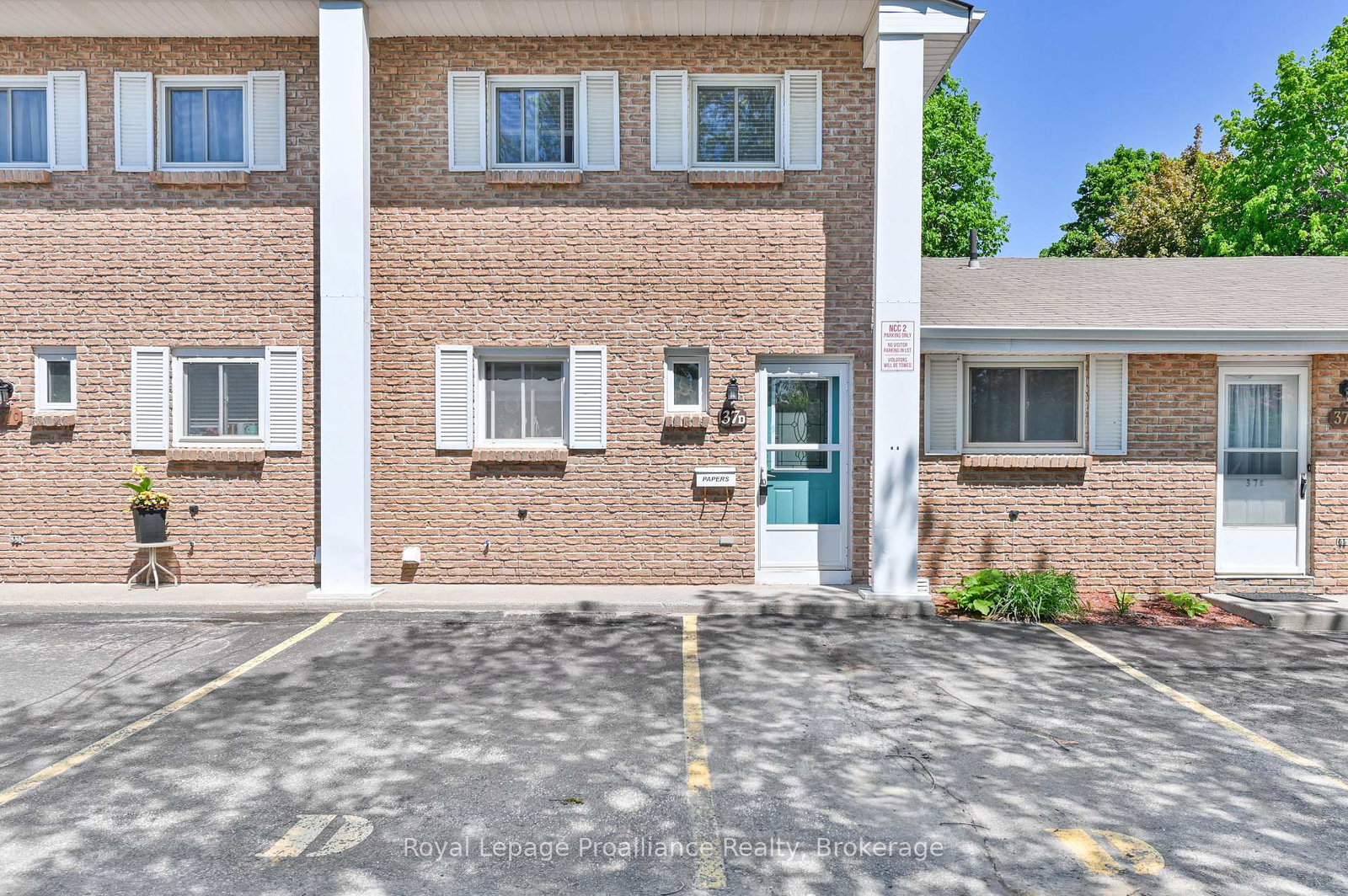 37-young-street-brighton-ontario-x13731822