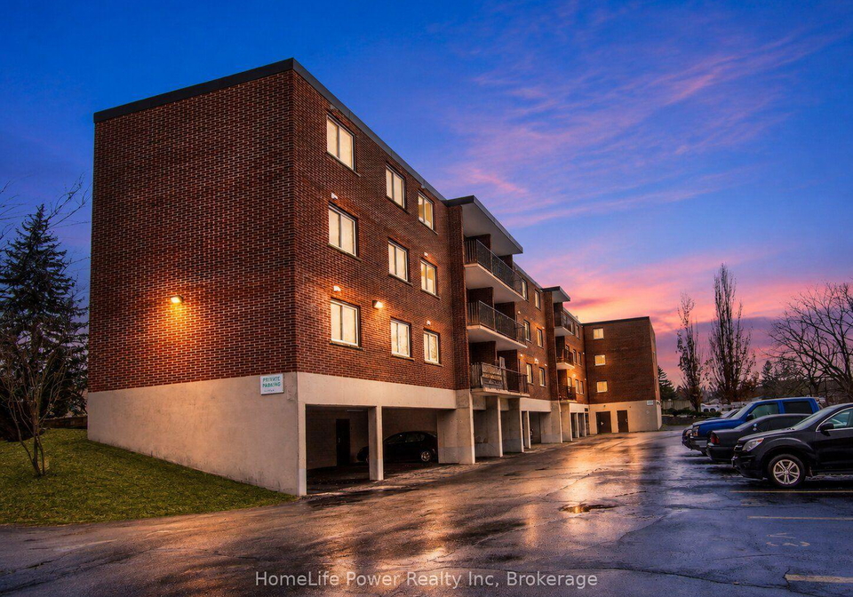 4-avalon-place-kitchener-ontario-x13731908