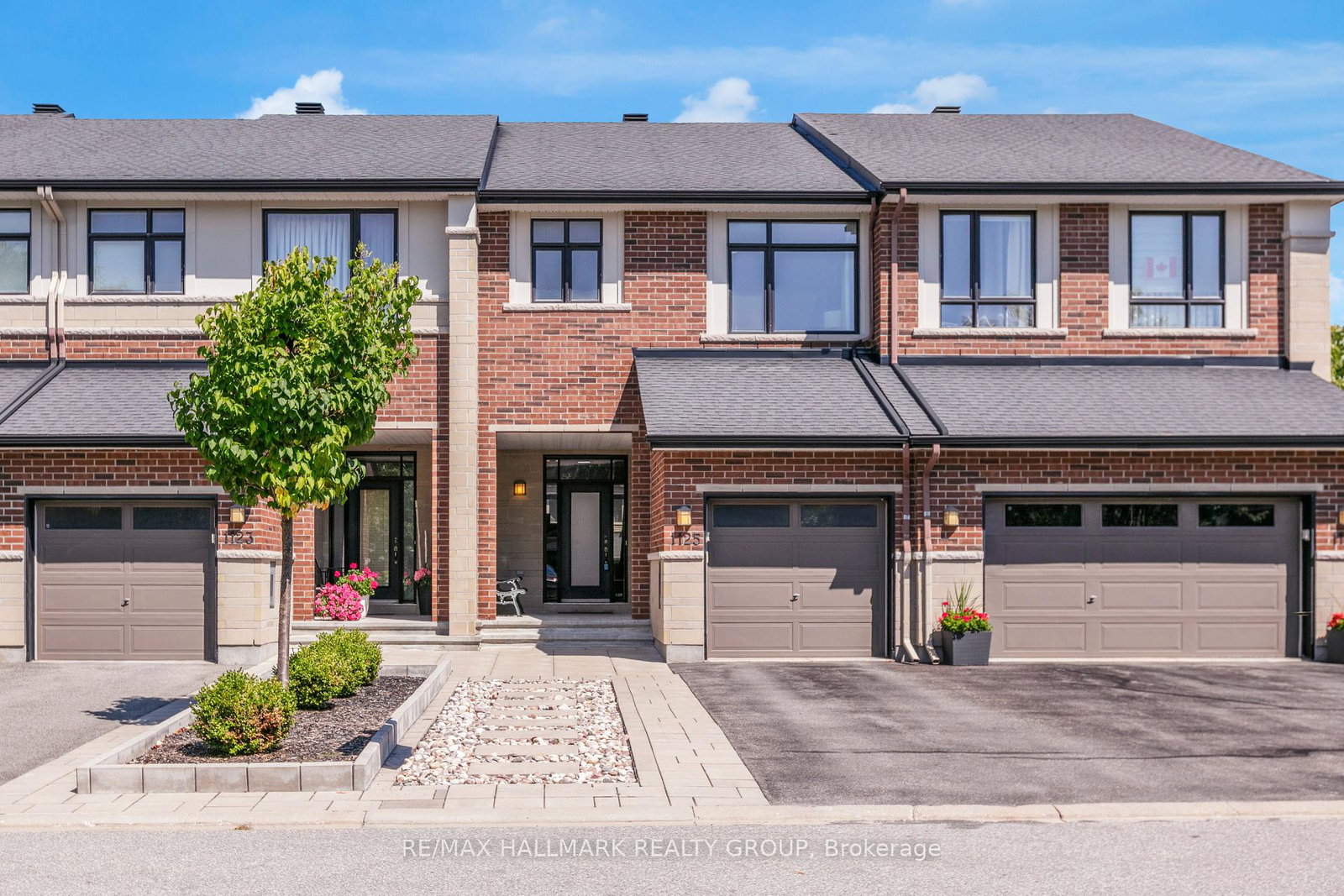 1125-tischart-crescent-kanata-ontario-x13732106
