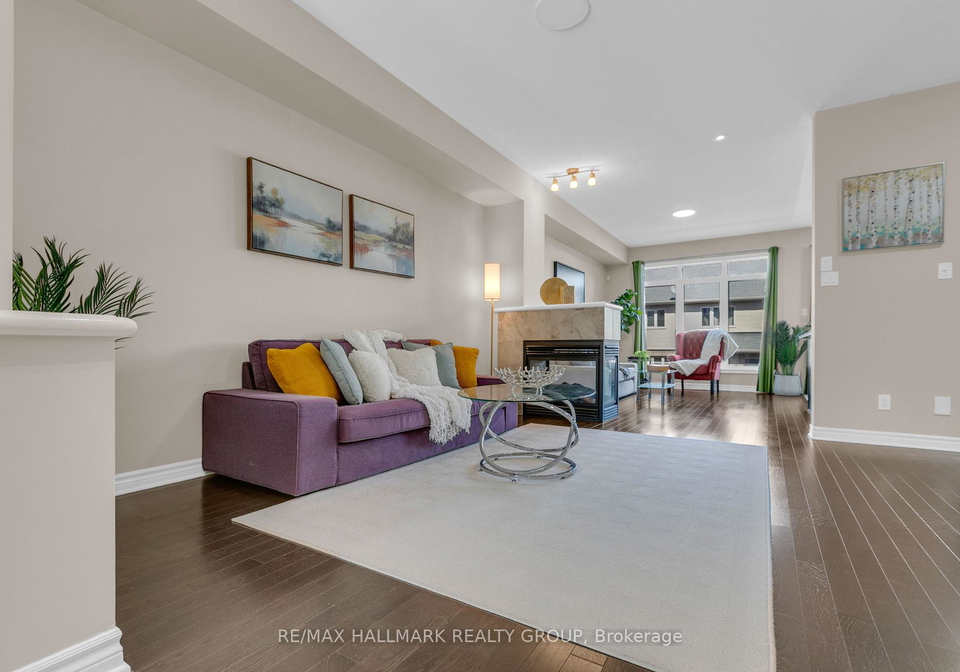 1125-tischart-crescent-kanata-ontario-x13732106