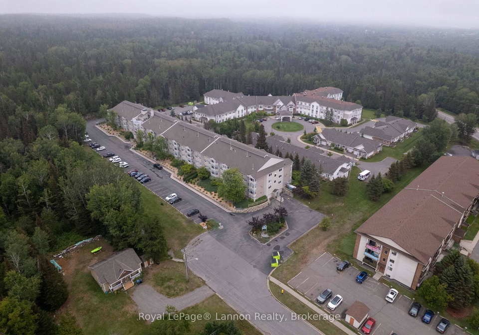 500-toledo-street-thunder-bay-ontario-x13732362
