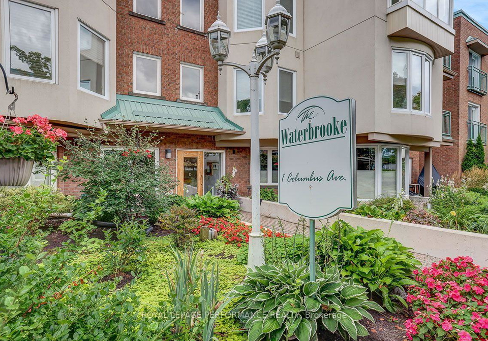 1-columbus-avenue-ottawa-ontario-x13732368