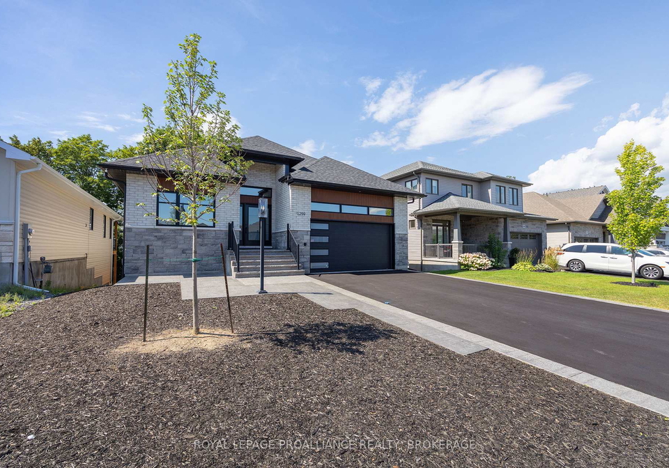 1259-carfa-crescent-kingston-ontario-x13732608