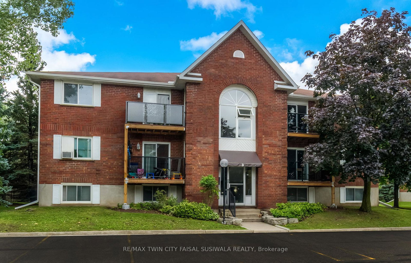565-greenfield-avenue-kitchener-ontario-x13732626
