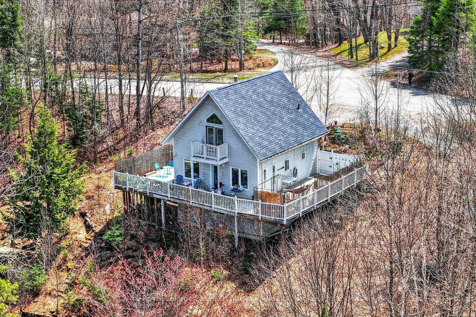 1616-skyline-drive-huntsville-ontario-x13732632