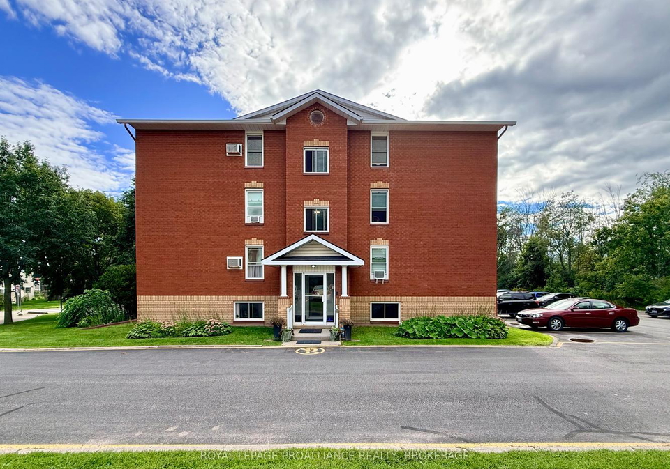 540-talbot-place-gananoque-ontario-x13732668