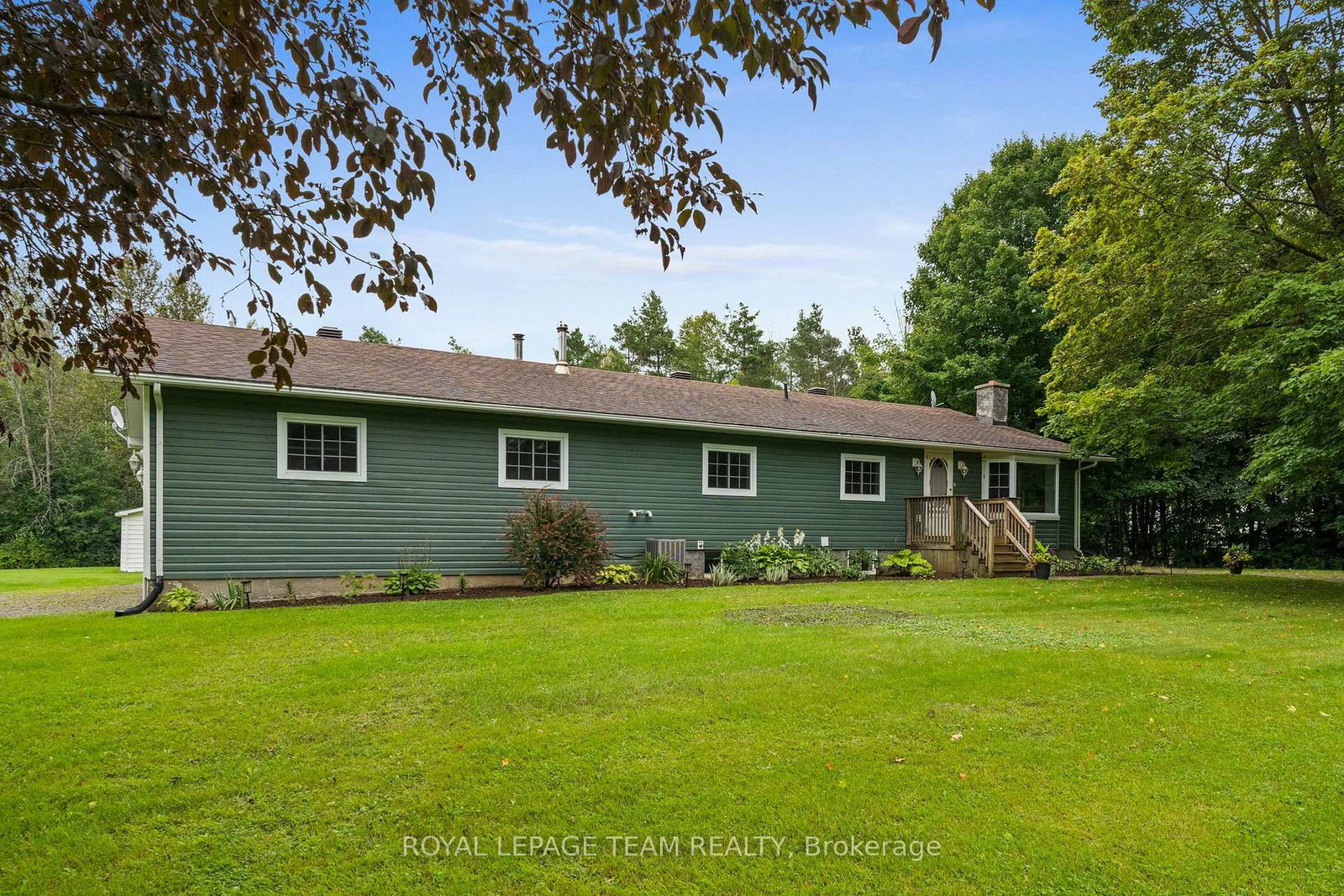 9115-county-44-road-edwardsburghcardinal-ontario-x13732856
