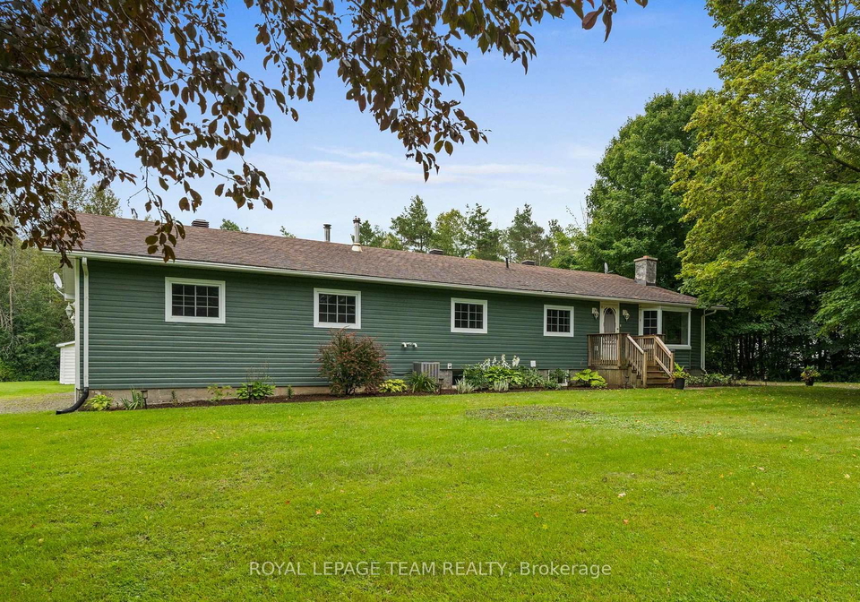 9115-county-44-road-edwardsburghcardinal-ontario-x13732856