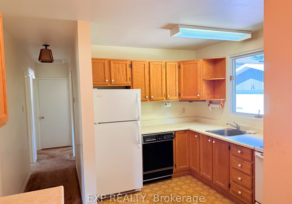 483-pleasant-park-road-ottawa-ontario-x13733046