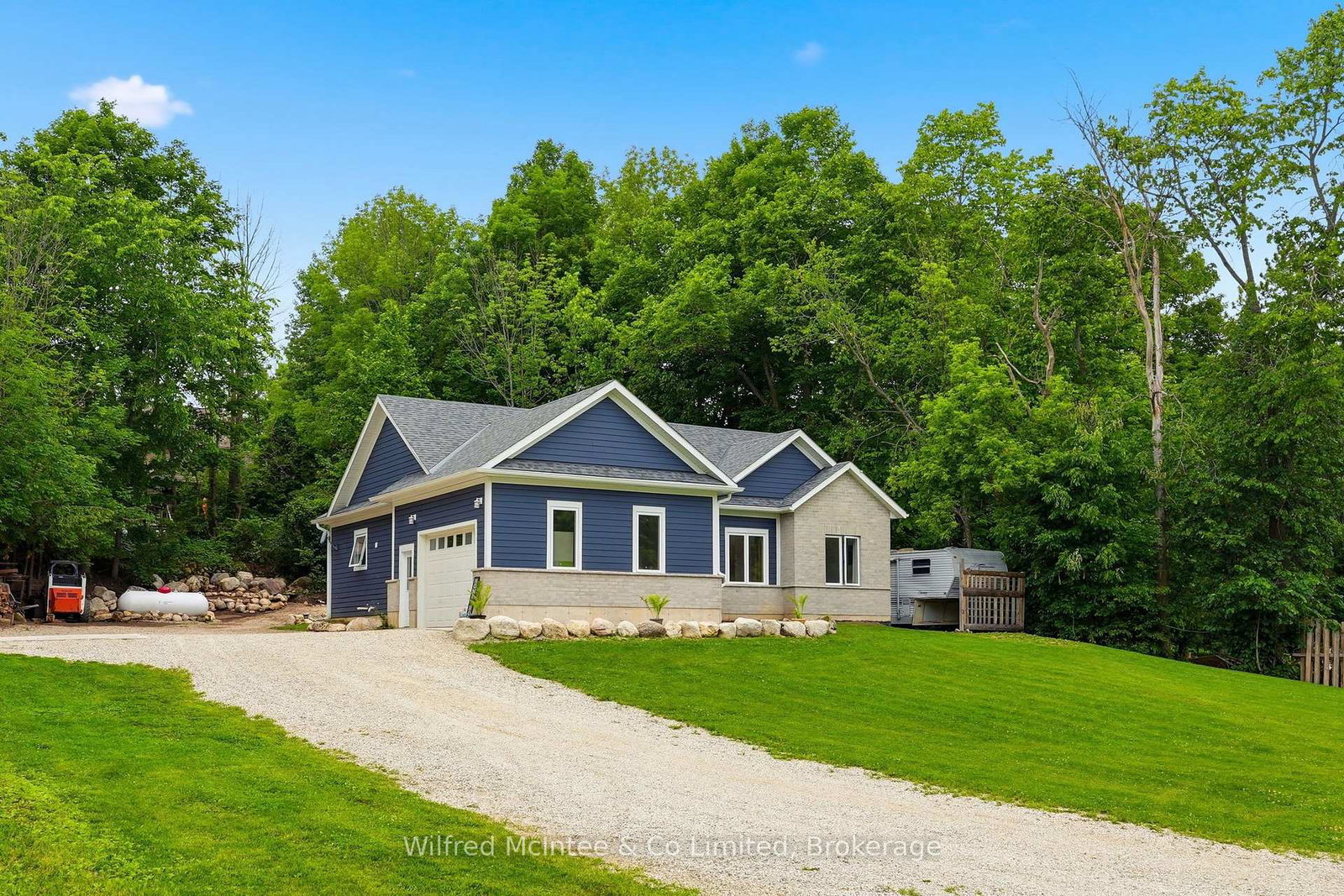 316040-6-highway-chatsworth-ontario-x13733076