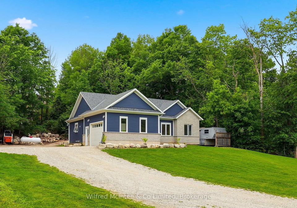 316040-6-highway-chatsworth-ontario-x13733076