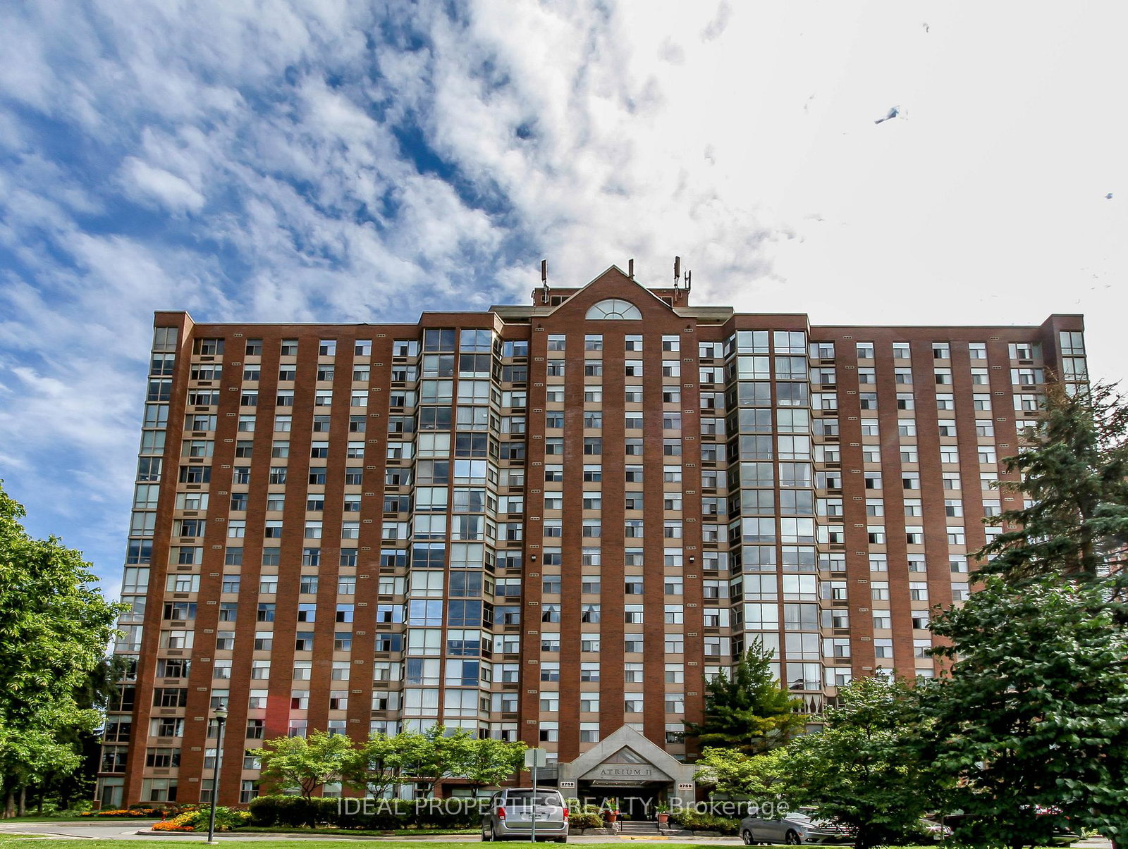 2759-carousel-crescent-ottawa-ontario-x13733096