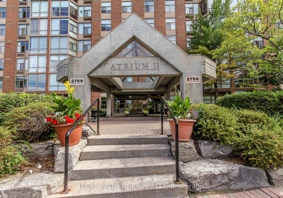 2759-carousel-crescent-ottawa-ontario-x13733096