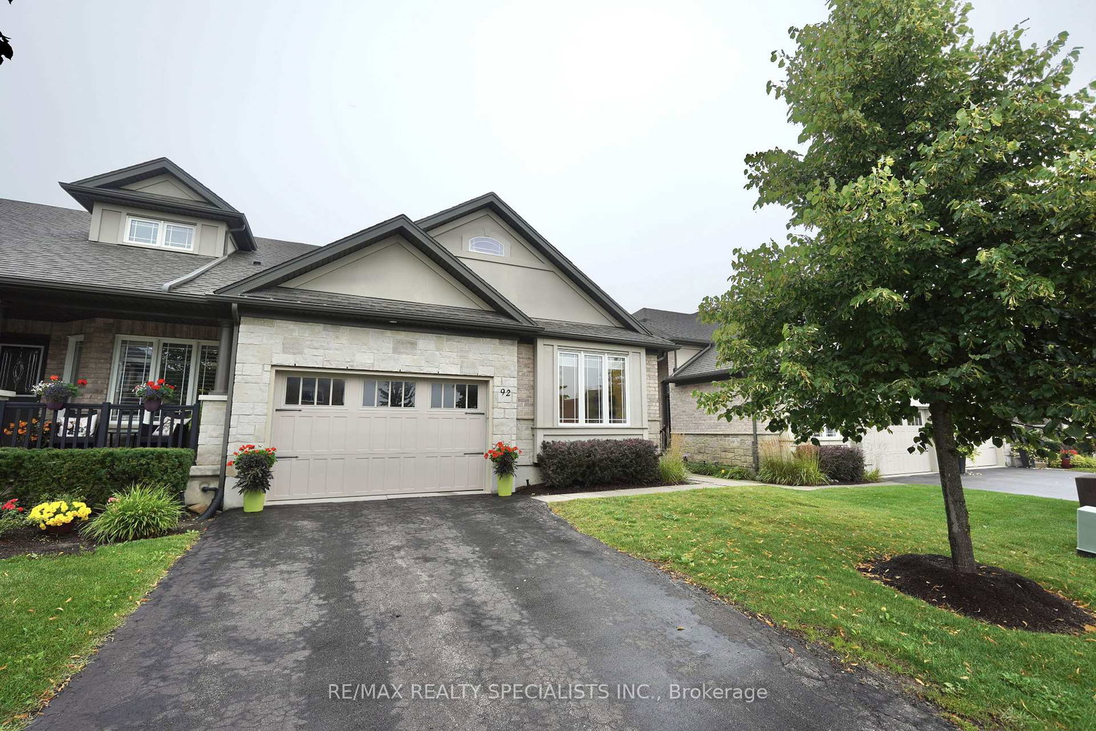 92-aberdeen-street-centre-wellington-ontario-x13733108