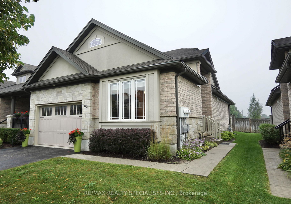 92-aberdeen-street-centre-wellington-ontario-x13733108