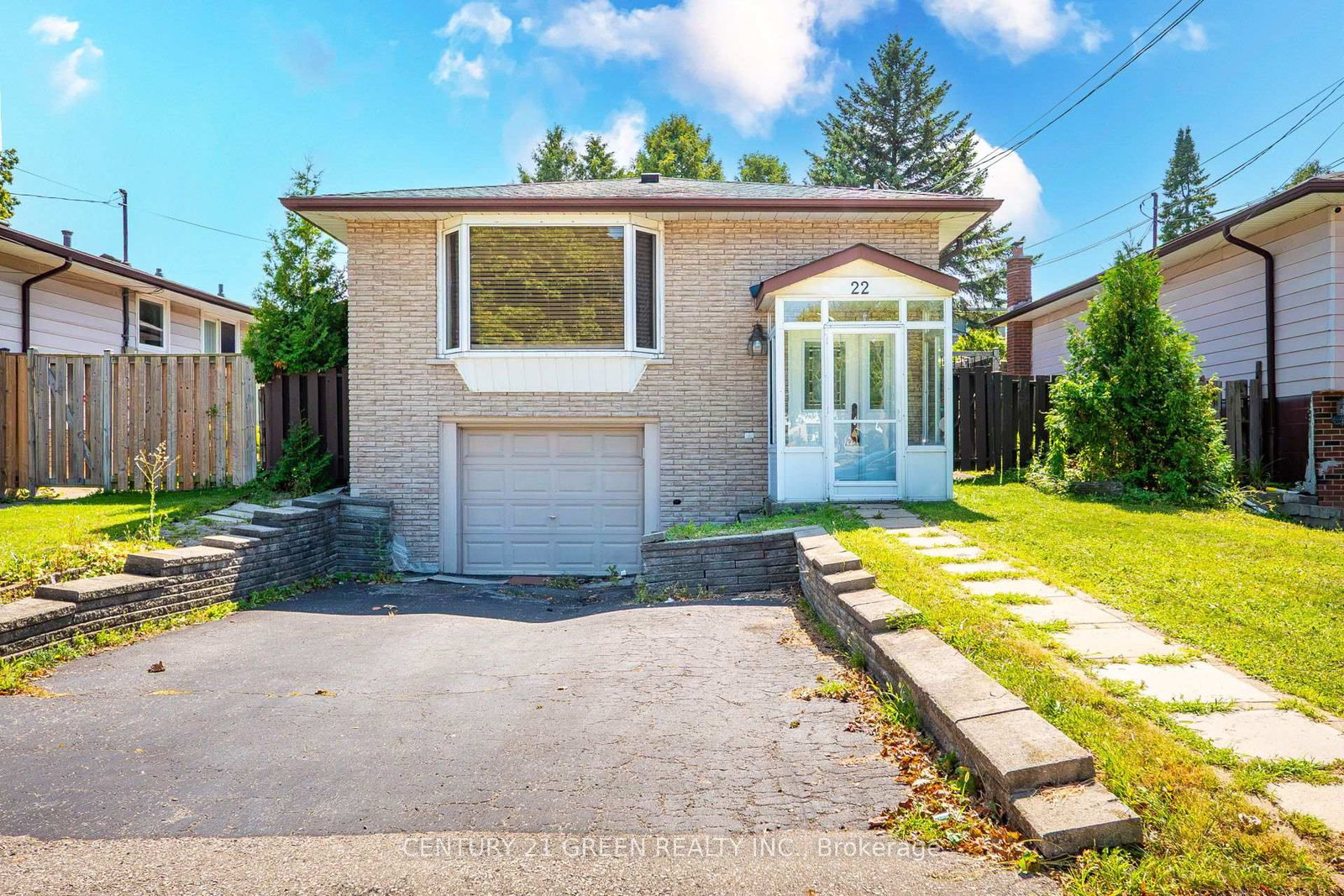 22-quaker-crescent-hamilton-ontario-x13733158