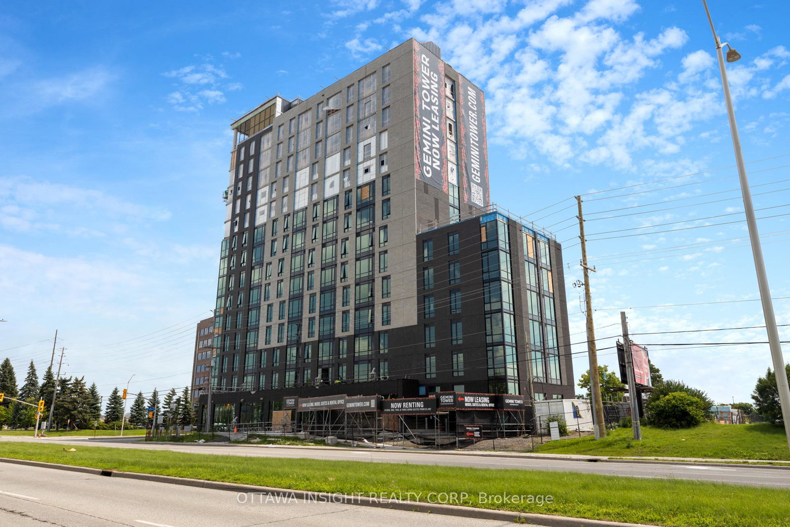 2140-baseline-road-ottawa-ontario-x13733250