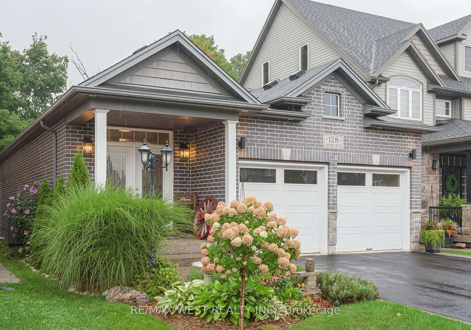 128-sammon-drive-guelpheramosa-ontario-x13733288
