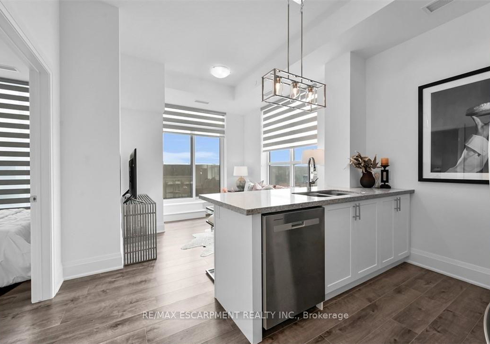 470-dundas-street-hamilton-ontario-x13733358