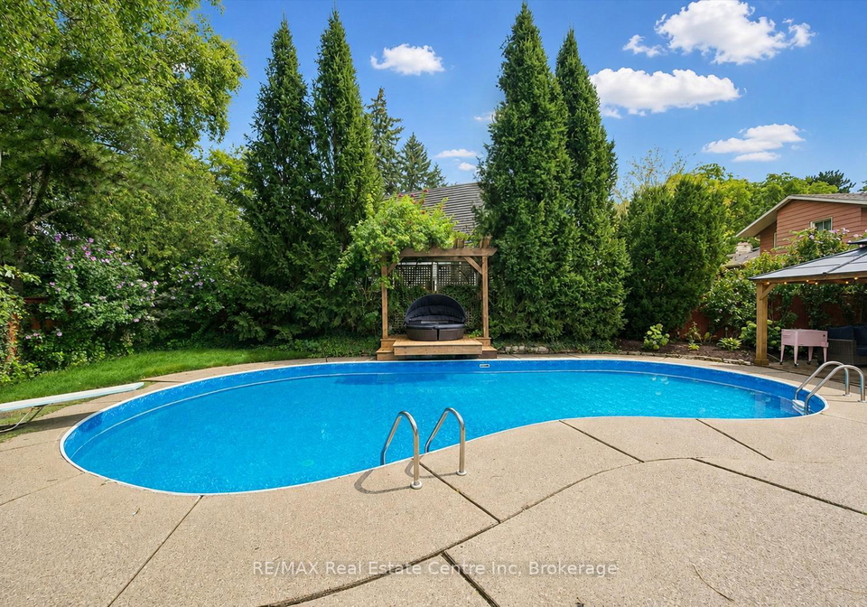 5-tamarack-place-guelph-ontario-x13733536
