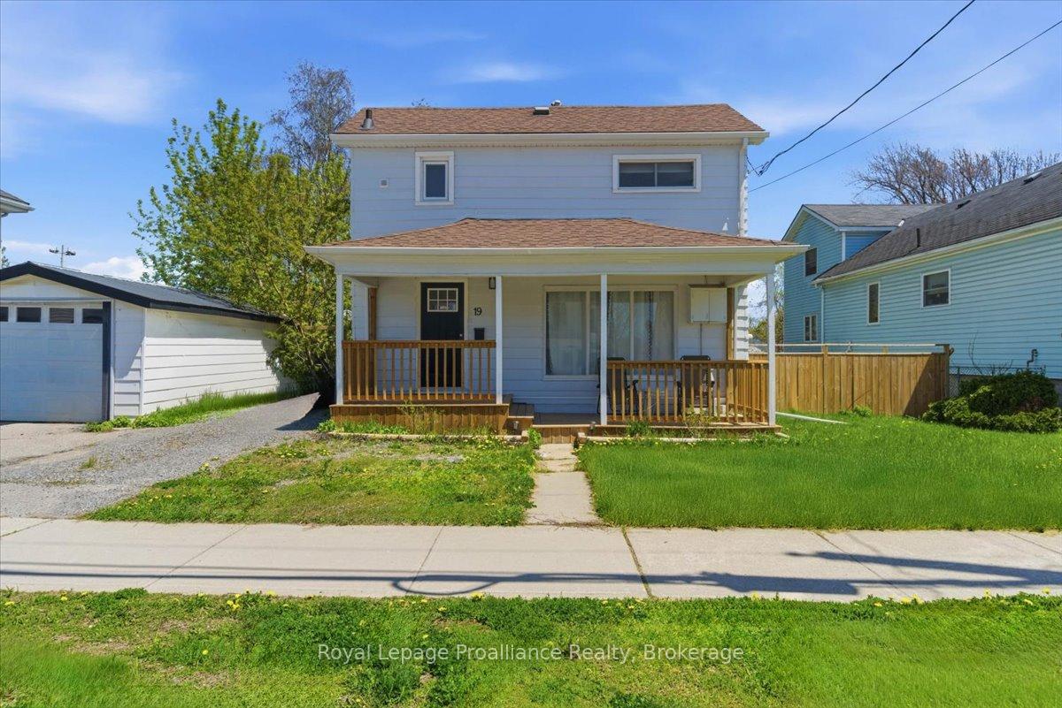 19-boswell-street-belleville-ontario-x13733592