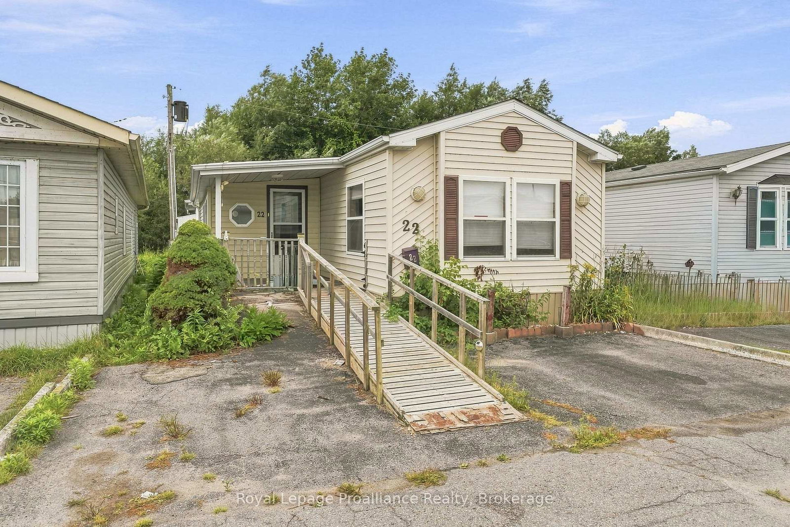 311-dundas-st-e-rear-street-quinte-west-ontario-x13733696