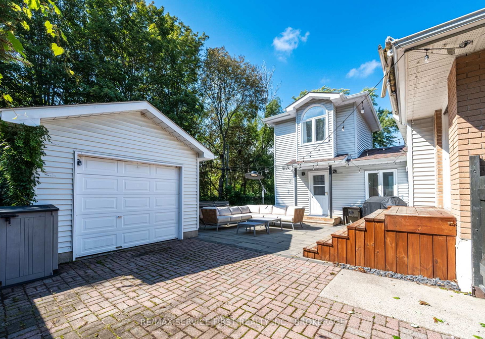 447-mcewen-drive-kingston-ontario-x13733904